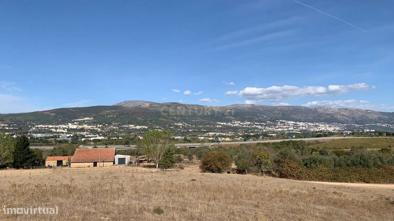 Terreno Exclusivo com 50.000 m², na Covilhã - Grande imagem: 2/8