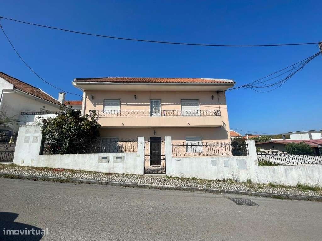 Moradia com 6 divisões-0