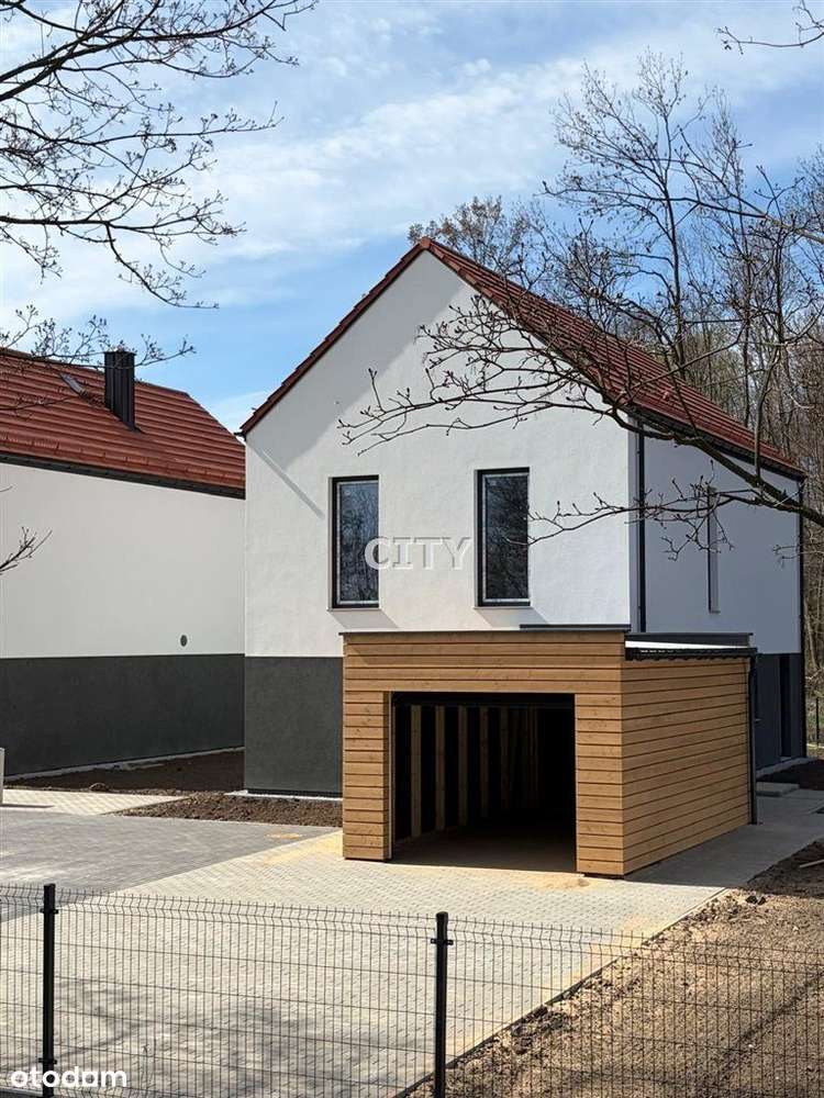wolnostojący, gotowy, duża działka, widok na las