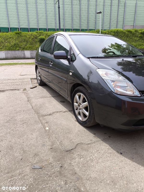 Toyota Prius 1.5 VVT-i Sol (nav) - 1