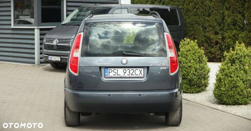 Skoda Roomster 1.6 16V Comfort - 6