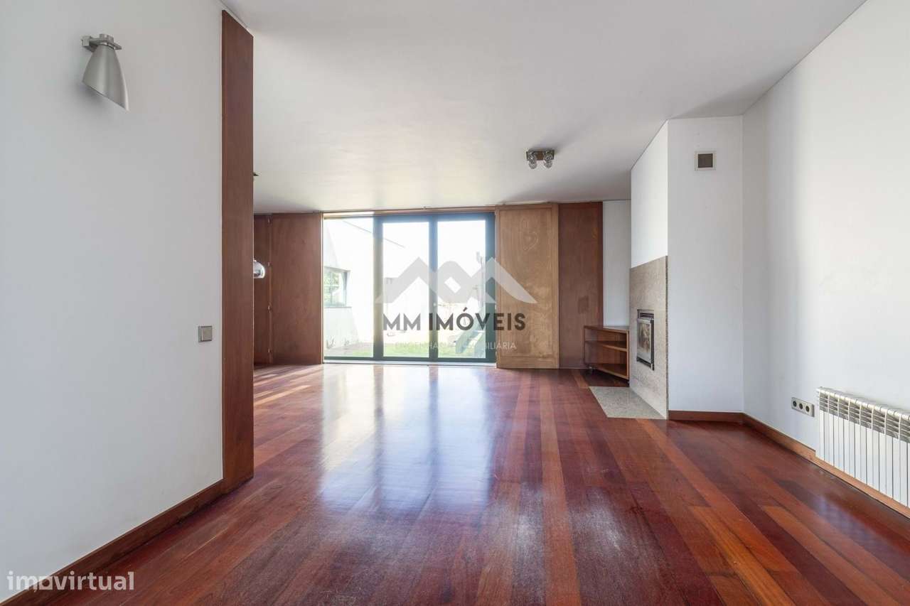 Moradia T4 | Lavra | Praia | Logradouro 932m2 | Piscina Coberta - Grande imagem: 4/42