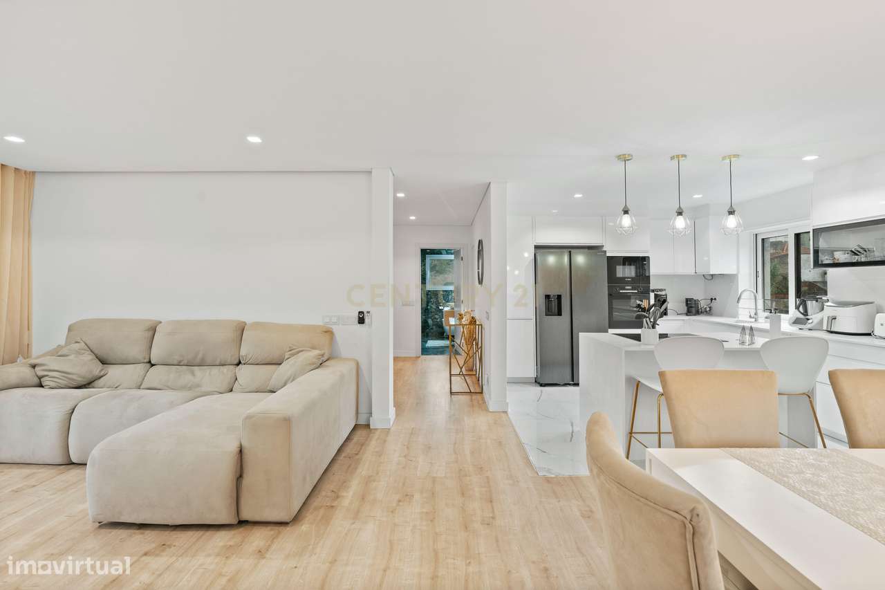 MORADIA Isolada com entradas Independentes.-12