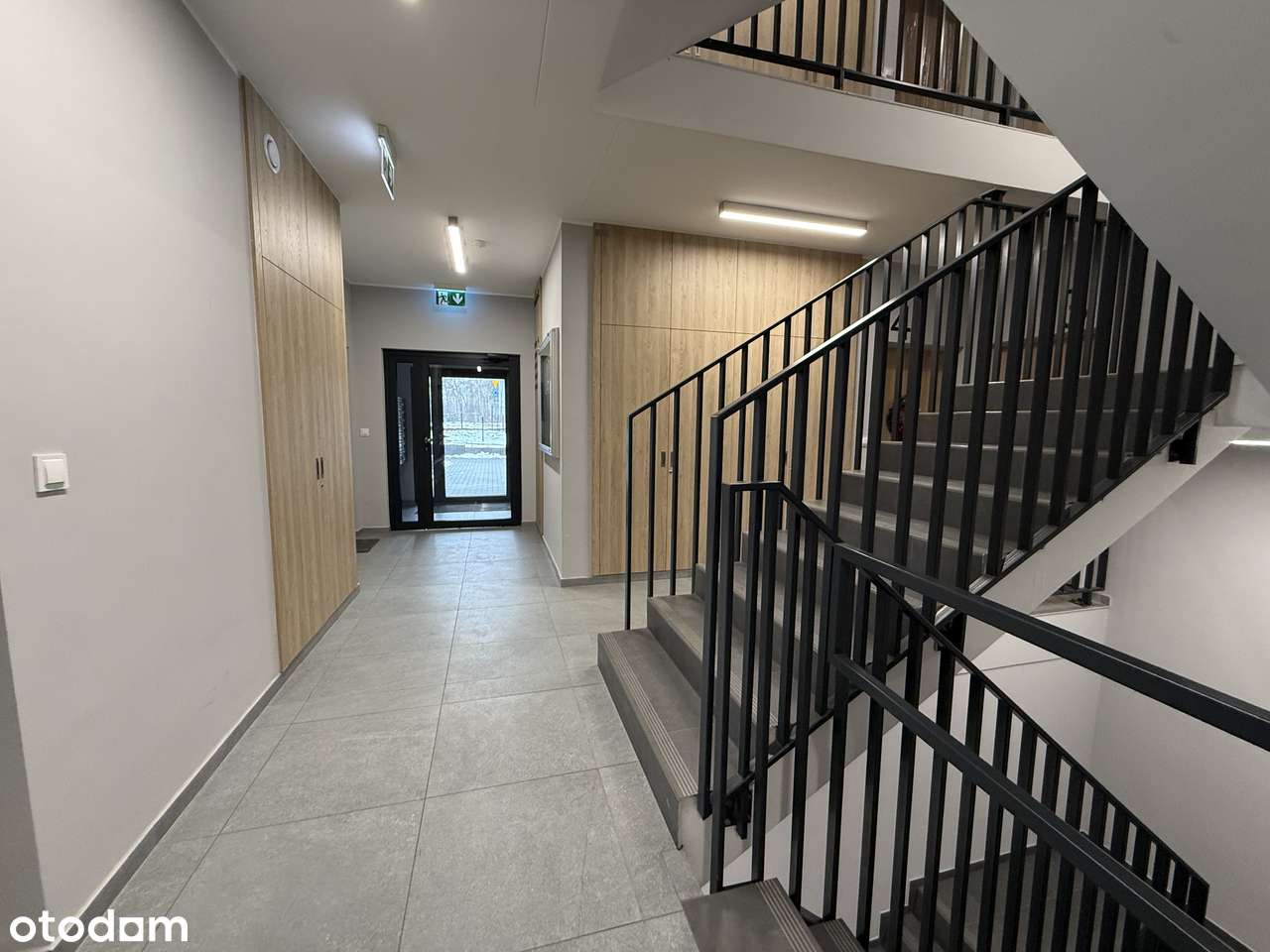 Parterowe mieszkanie 2pokojowe z ogródkiem i miejscem w hali garażowej-15