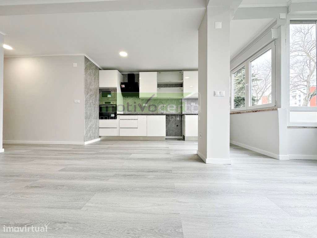 T2 Totalmente Remodelado com 2 WC na Figueirinha, Oeiras. Pronto Ha...-6