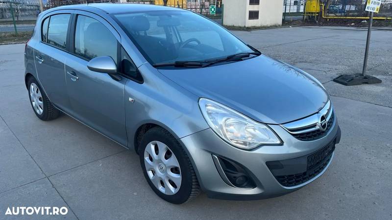 Opel Corsa 1.3 CDTI Cosmo - 2