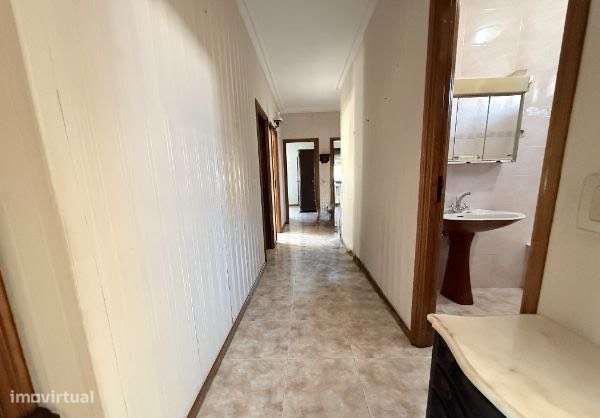 Moradia T7 | Elevador | Box 6 Carros | Jardim | 600m2 | Gondomar-16