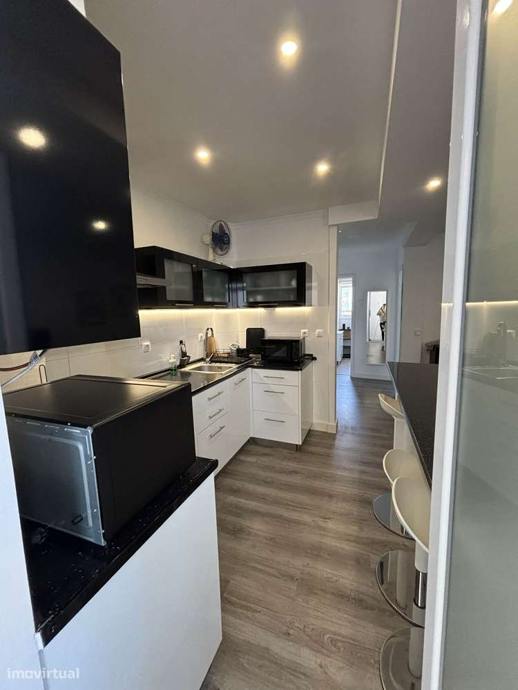 T2 Remodelado | Metro a 10 min | Pronto a habitar | Olival Basto - Grande imagem: 5/23