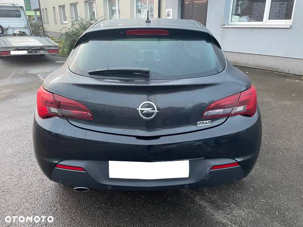 Opel Astra GTC 2.0 CDTI ecoFLEX Start/Stop Active - 2