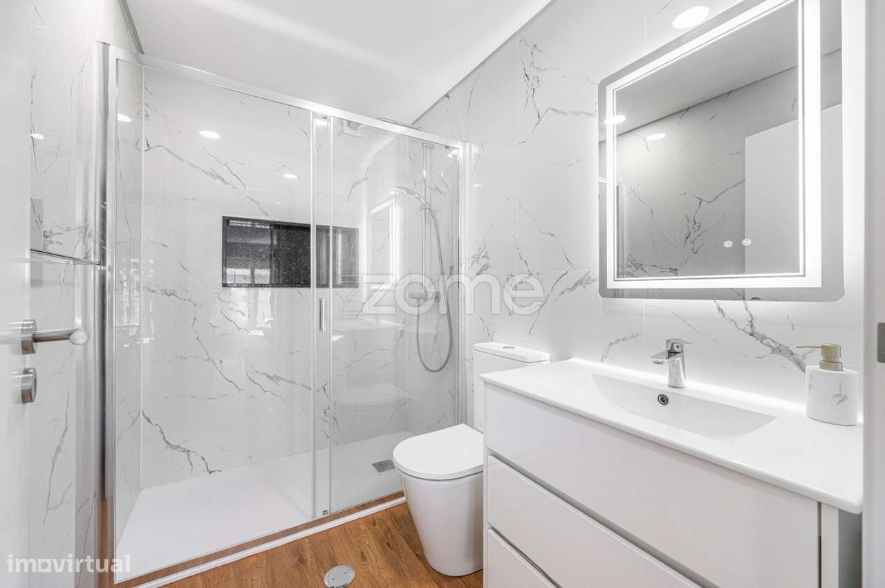Apartamento T2 totalmente remodelado em São Lázaro - Braga-11