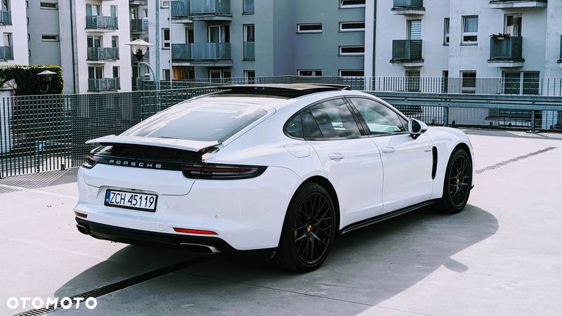 Porsche Panamera 4S E-Hybrid - 2