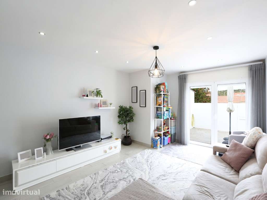 Excelente Moradia T3 localizada no Rio Novo em Nazaré-6