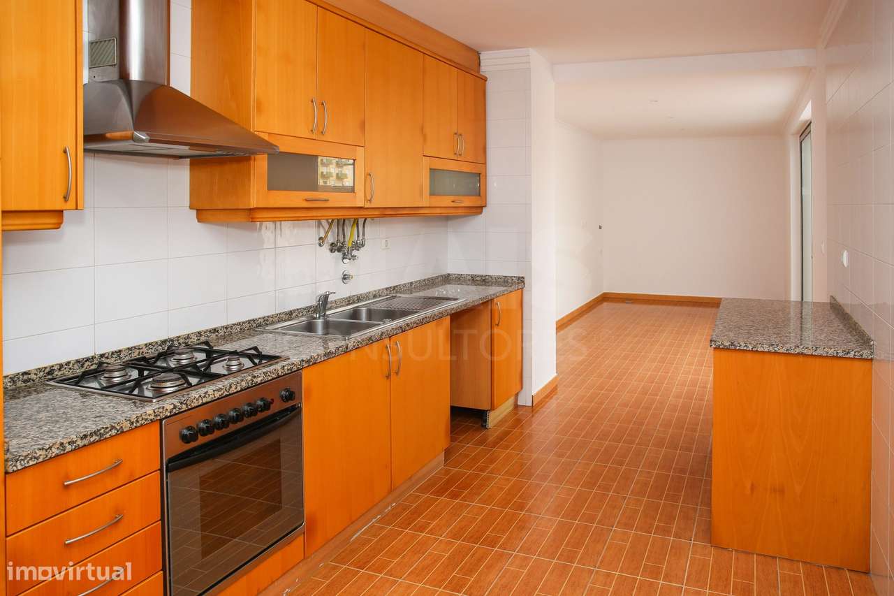 Amplitude e Conforto no Centro de Sobral de Monte Agraço Apartament... - Grande imagem: 4/23