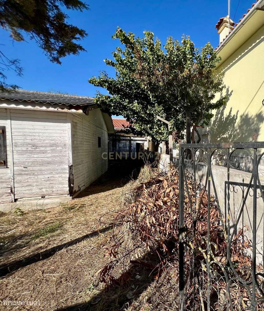 Moradia de 71 m2 em terreno urbano com 308m2, na Quinta da Mafalda, Ch - Grande imagem: 3/13