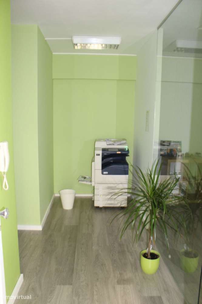 Escritórios particulares em espaço co-working - Grande imagem: 4/7