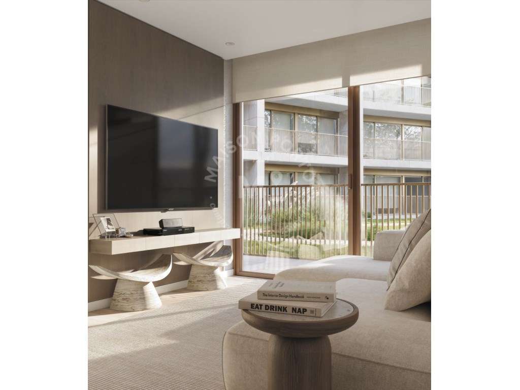 Apartamento T1 com Varanda e Lugar de Estacionamento inserido em Co...-31