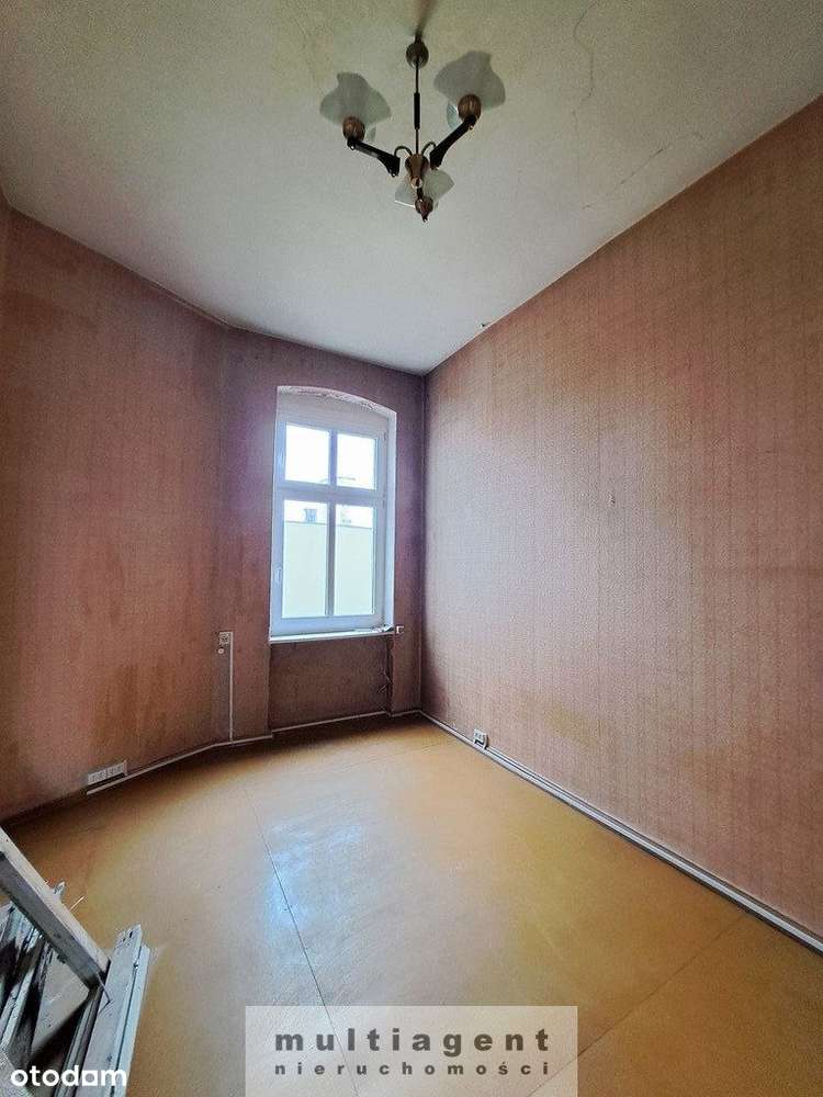 150 m2 pl. Szarych Szeregów do remontu - Pełny obrazek: 4/12