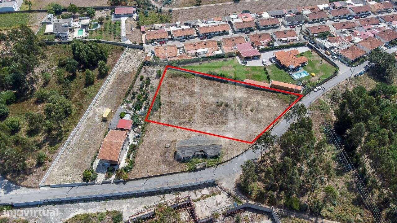 Terreno com 2.900 m2 e viabilidade de construção em São João de Ovar - Grande imagem: 4/10