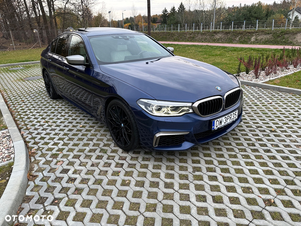 BMW Seria 5 M550i xDrive sport - 3