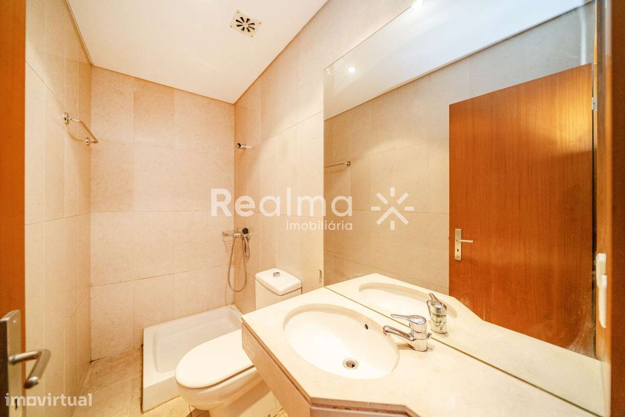 Apartamento T5 em S.Victor-28