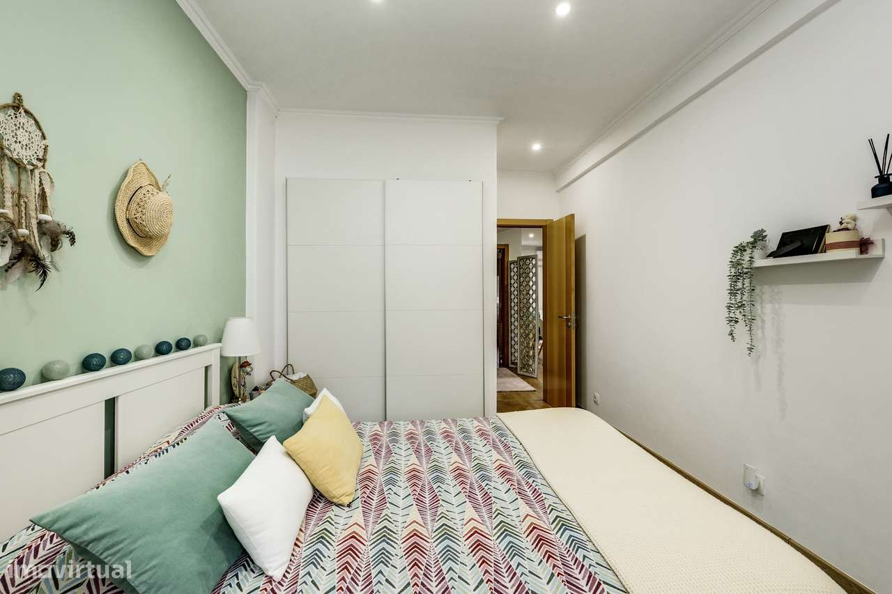 OPORTUNIDADE EM ODIVELAS - T2 COM LOCALIZAÇÃO CENTRAL-10