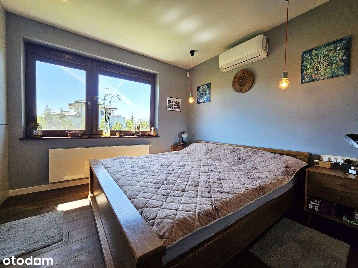 Piękny dom wolnostojący, na dużej działce-11