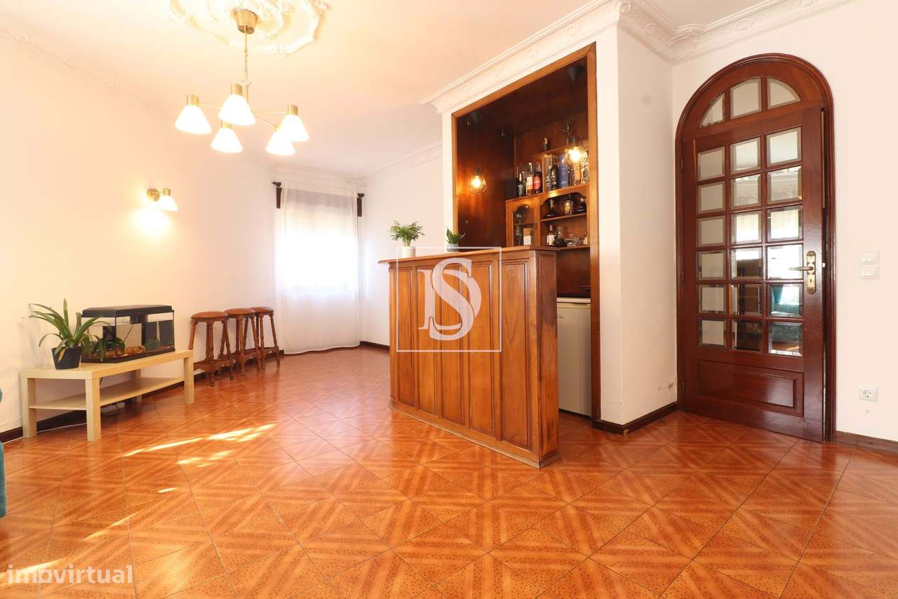 Magnífica moradia de 2 pisos, situada em Fão, a apenas 500 metros da p - Grande imagem: 5/26