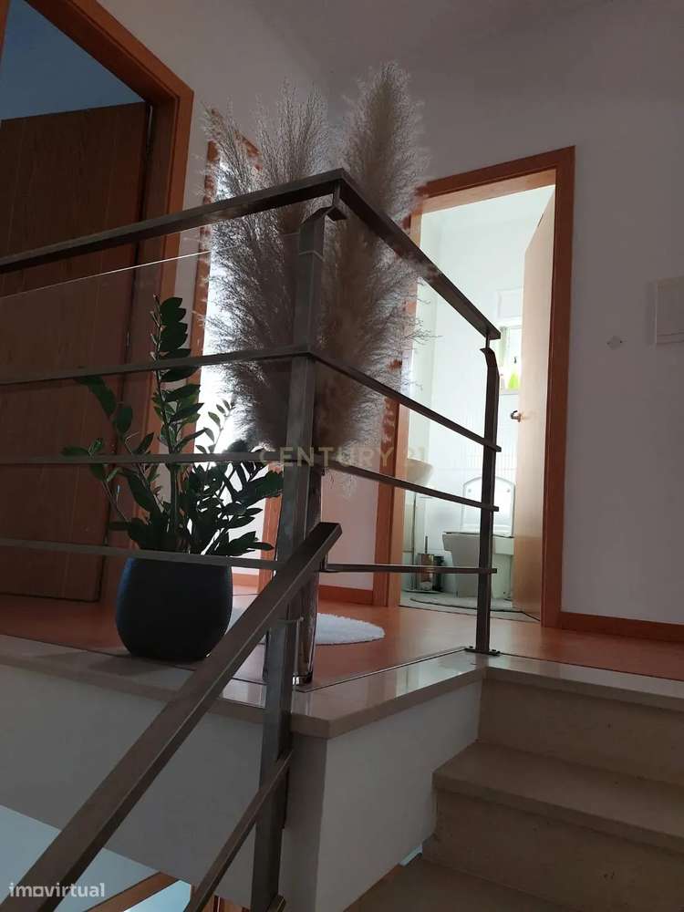 EXCELENTE MORADIA No CABEÇO do ARRAIAL, ÉVORA, com Cave (garagem Grand-4