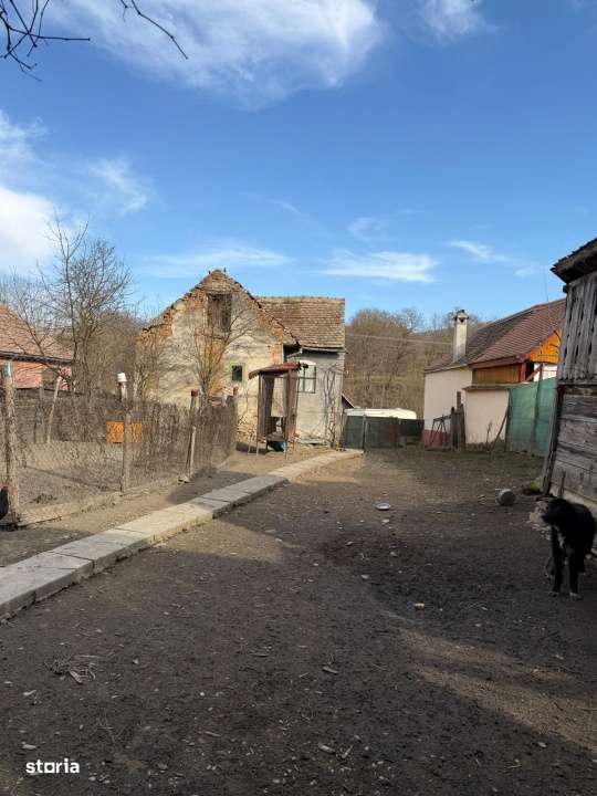 Casa cu potential si teren generos – Vesud, la doar 30 minute de Sib-3