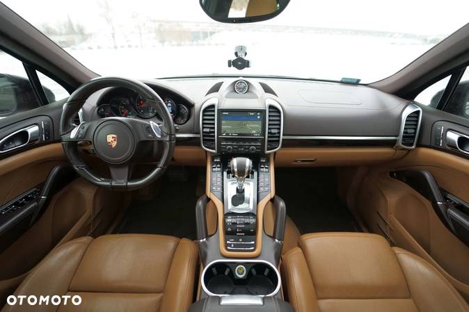 Porsche Cayenne Diesel Platinum Edition - 12