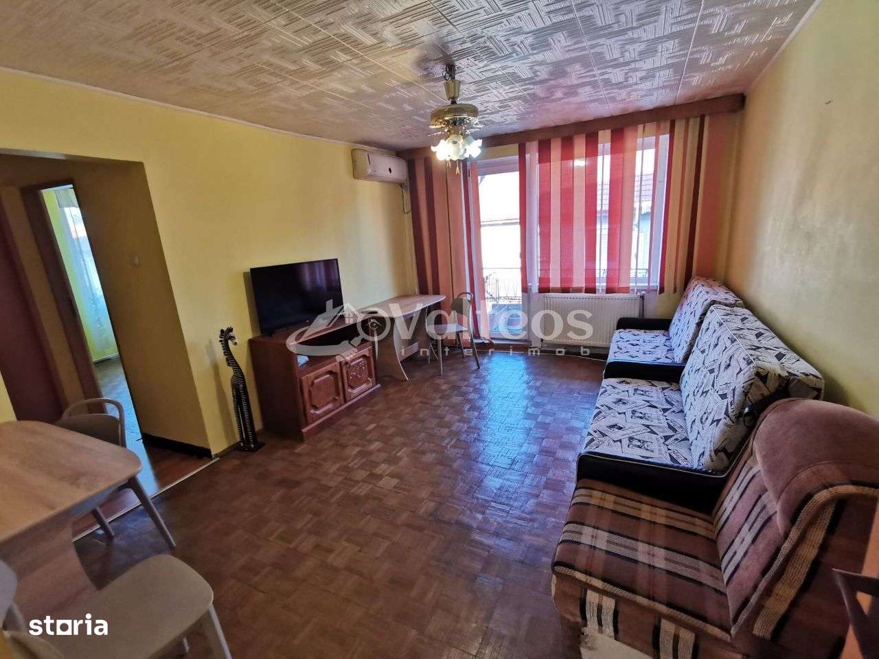Reșița, apartament 4 camere (2X2), 120 mp, etaj 2, zona Universitate-5