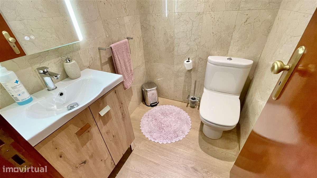 Moradia T4-Póvoa de Varzim-Centro-Acessos-2 Garagens Fechadas-8