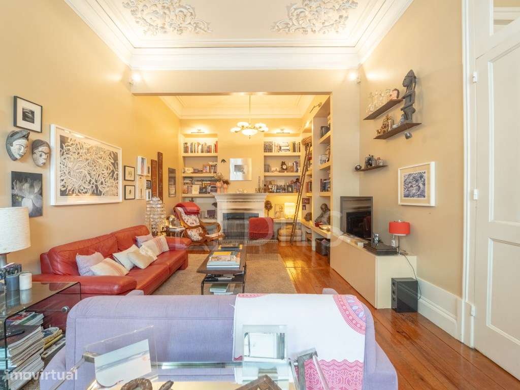 Moradia T5 + 1 no Bonfim com Jardim - Grande imagem: 2/48