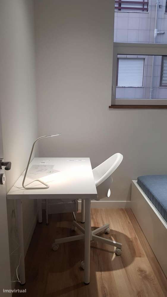 Quarto - localizado em Leça da Palmeira Porto - Grande imagem: 5/6
