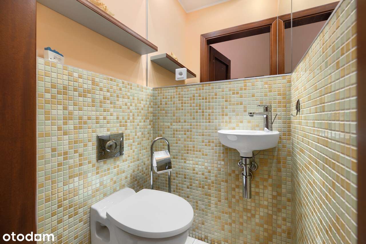 Malowniczy dom z dużym ogrodem-16