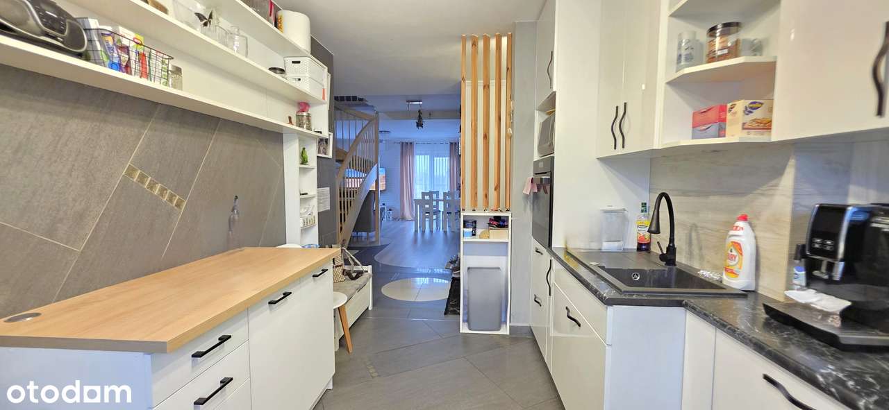 Dwupoziomowe mieszkanie dla dużej rodziny, Sady-17