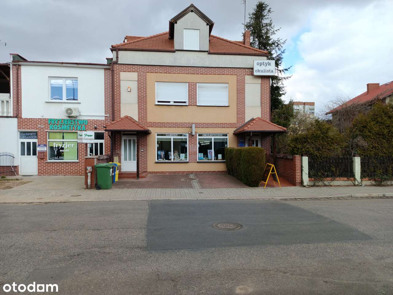 Dom - mieszkalno - handlowo - usługowy w centrum-19