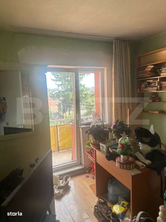 Apartament 4 camere decomandate, 2 bai, 2 balcoane, 80 mp, etaj interm - Imagine principală: 4/7