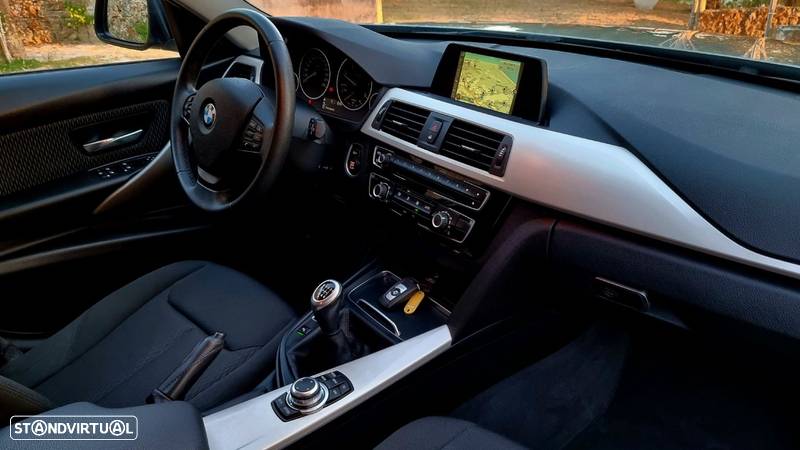 BMW 318 d Touring Advantage - 15