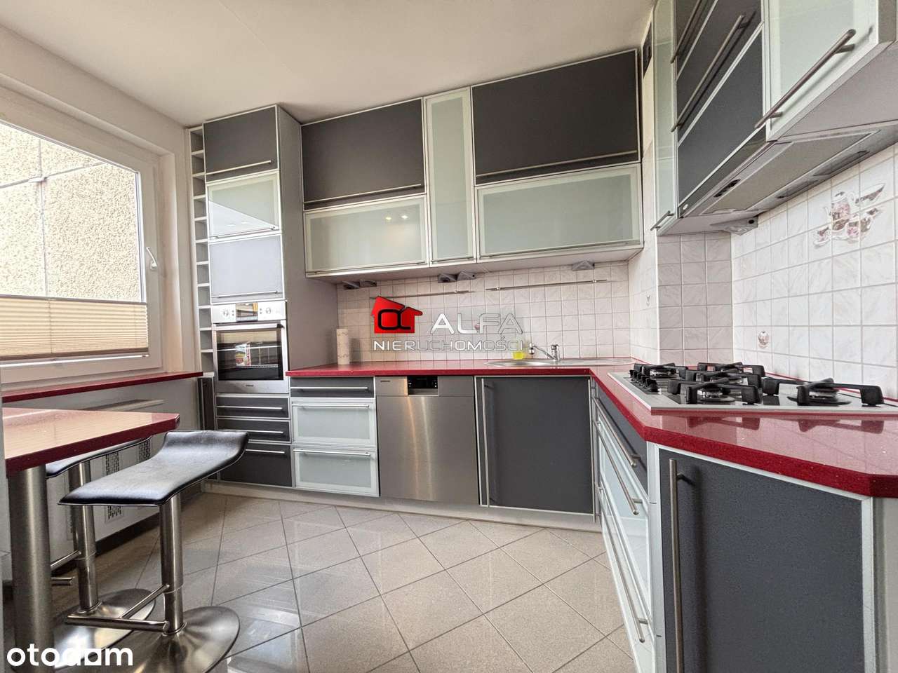 3- pokojowe mieszkanie na Osiedlu Zawiszów!-4