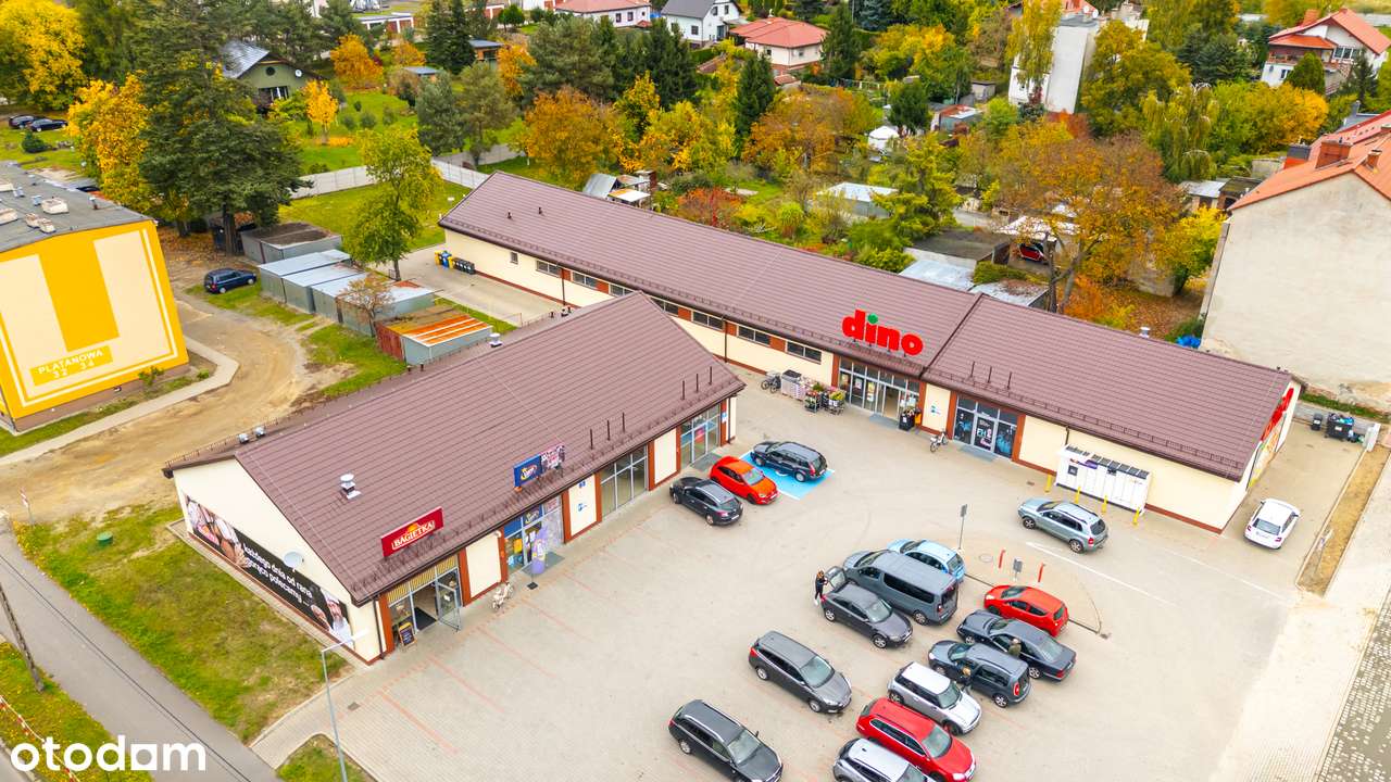 Lokal w parku handlowym obok marketu Dino - Rezerwacja - Pełny obrazek: 1/5