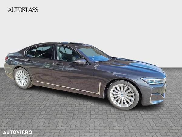 BMW Seria 7 740d xDrive MHEV - 7