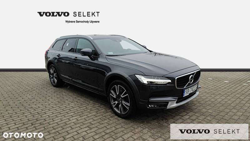 Volvo V90 Cross Country - 8