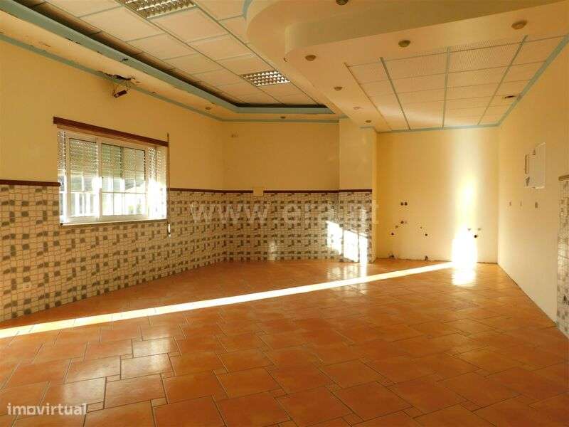 Loja / Seia, Loriga - Grande imagem: 5/11