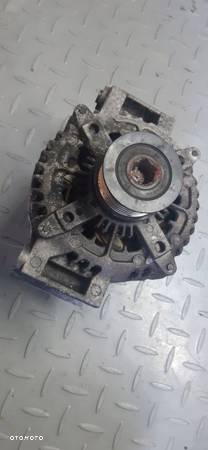 Dodge Nitro 2.8 Alternator - 1