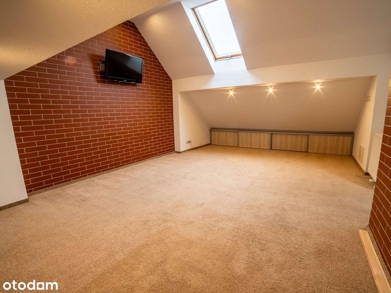 Dom 168m2 -6 pokoi-piwnica-duża działka -9 garaży- dwie działki bud.-18