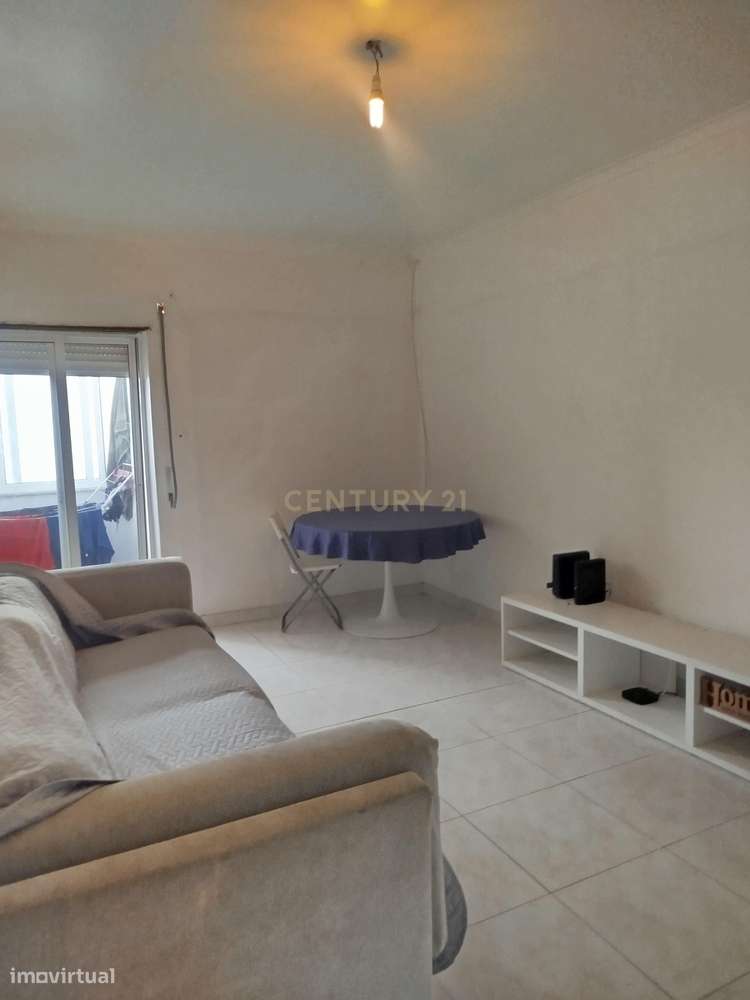 Apartamento T2 em Alto do Seixalinho, Barreiro-3
