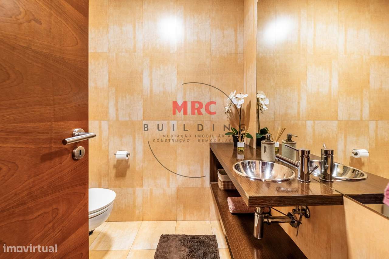 Moradia de Charme Térrea  V3 + V1-24