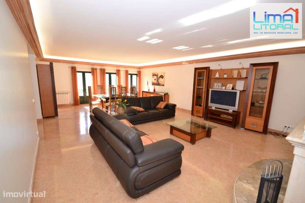 T4 DUPLEX - 330 M2 - CENTRO DE LEIRIA - Vista Castelo/Rio Lis-5