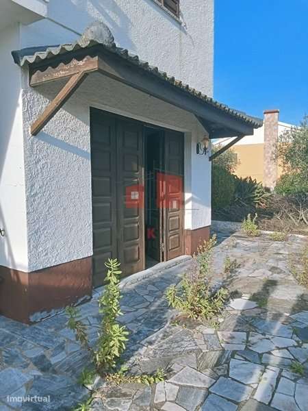 Moradia com terreno e vista desafogada a 5 minutos da vila da Malveira-7